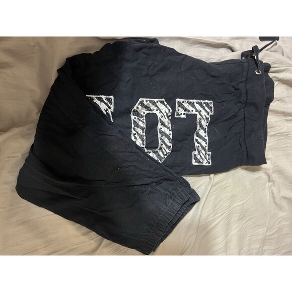 Victory Secrets Electric Pink Capri Pants - Picture 3 of 5